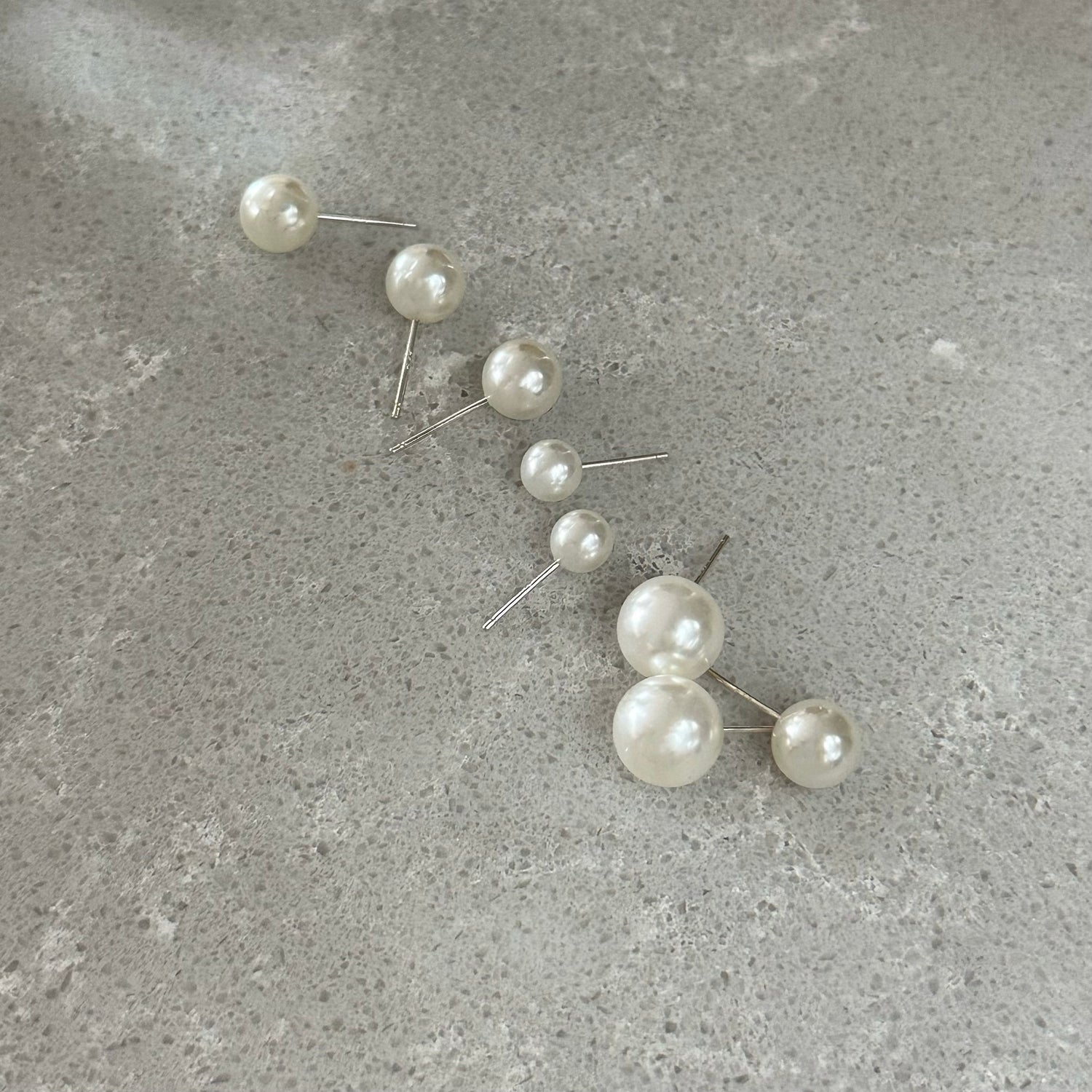 Perles Pearl Studs Earrings