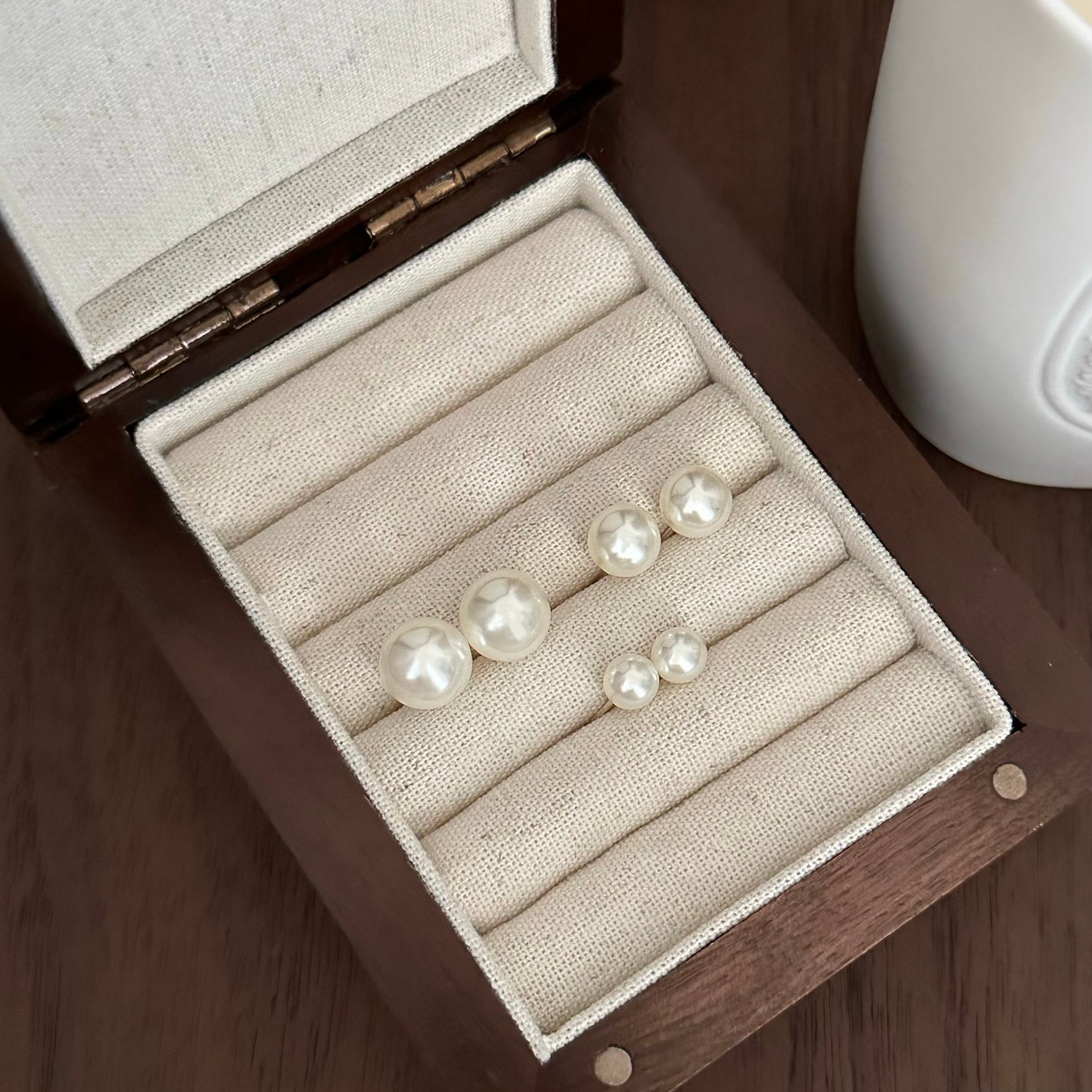 Perles Pearl Studs Earrings